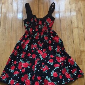 Vintage inspired hot topic floral dress